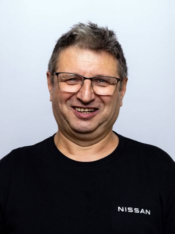 Sande Steriov, Fahrzeugaufbereitung